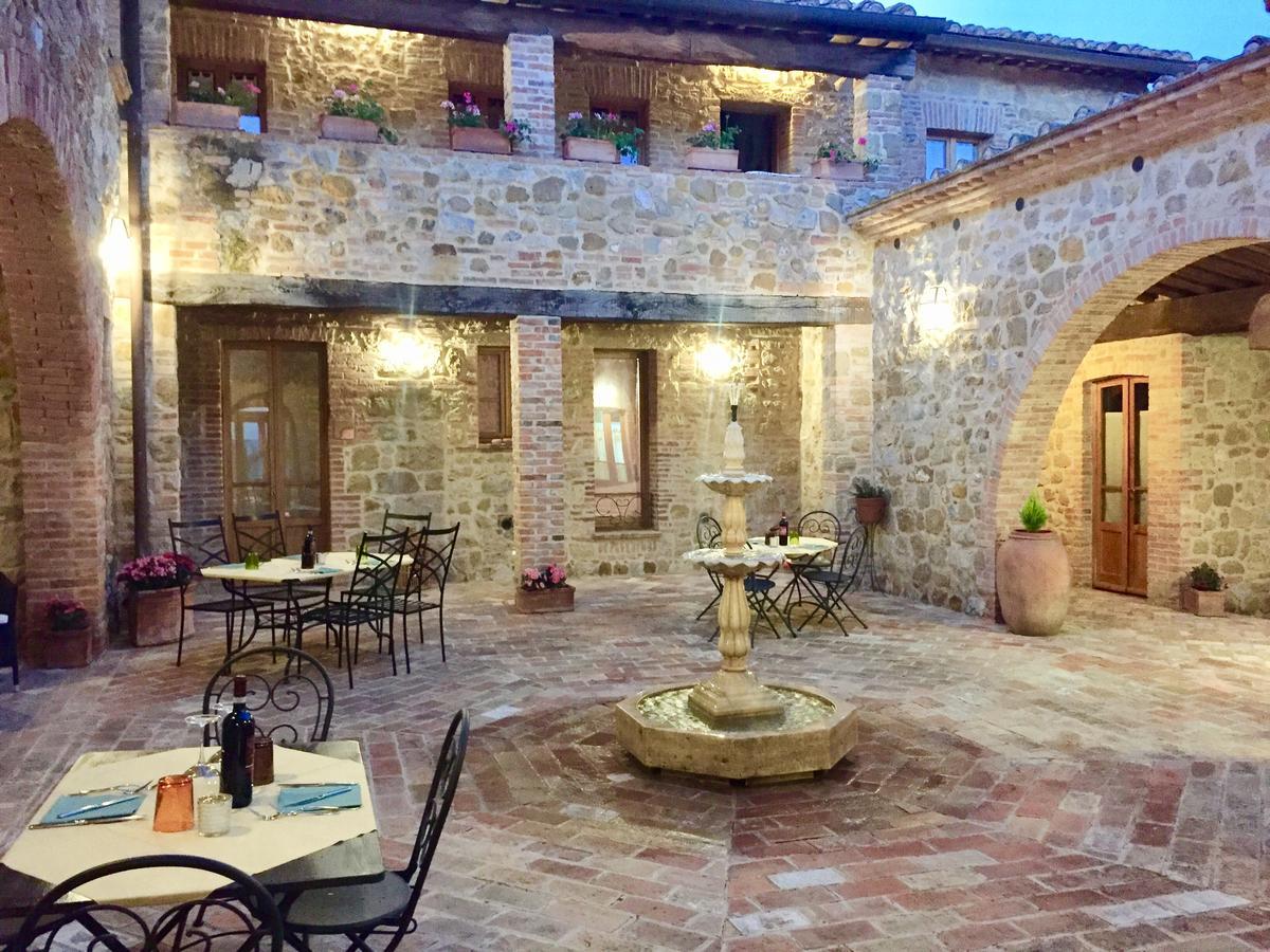 Hotel Vesuna